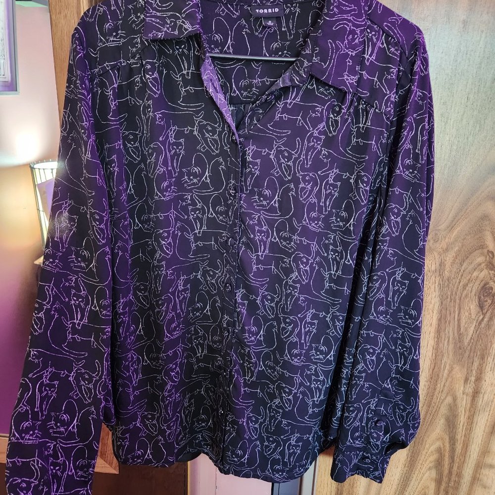 Adorable Torrid Cat Top